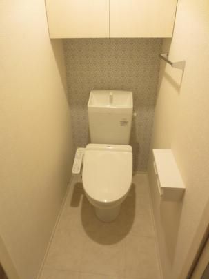 【その他】　B103　温水洗浄暖房便座トイレ