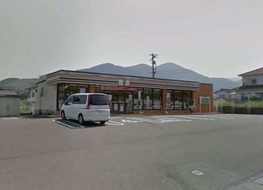 【周辺】　セブンイレブン清武町役場前店：355m