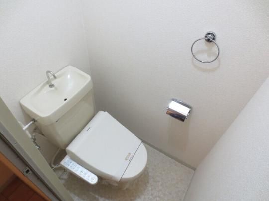 【その他】　Ａ105　温水洗浄暖房便座トイレ