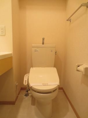 【その他】　101　温水洗浄暖房便座トイレ