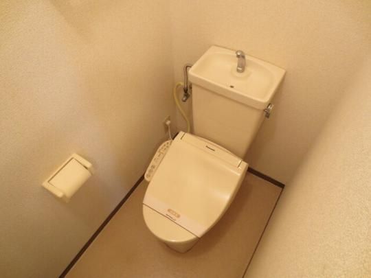 【その他】　Ｂ201　温水洗浄暖房便座トイレ