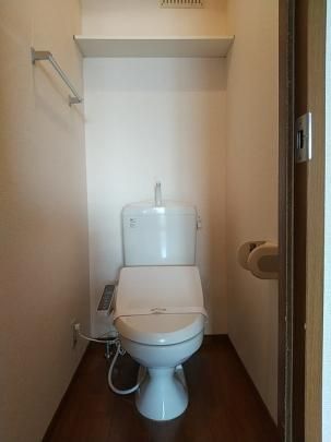 【その他】　A201　温水洗浄暖房便座トイレ