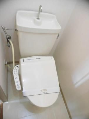【その他】　102　温水洗浄便座トイレ