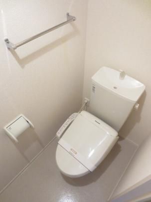 【その他】　303　温水洗浄暖房便座トイレ