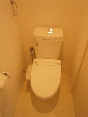 【その他】　101　温水洗浄暖房便座トイレ